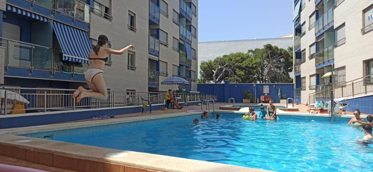 Luxury Evita Apartments In Торрев'єха Екстер'єр фото